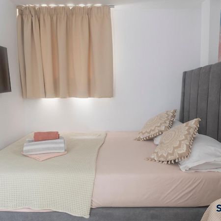 Explore Greece From Cozy City Centre Apartment Chalkís Buitenkant foto