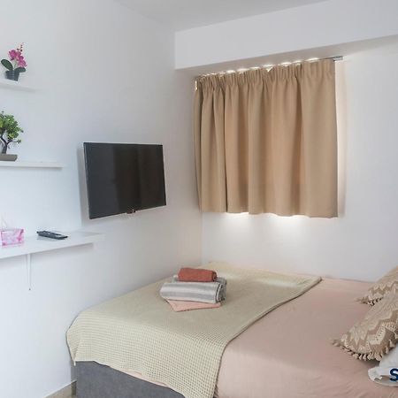 Explore Greece From Cozy City Centre Apartment Chalkís Buitenkant foto