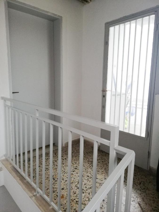 Explore Greece From Cozy City Centre Apartment Chalkís Buitenkant foto