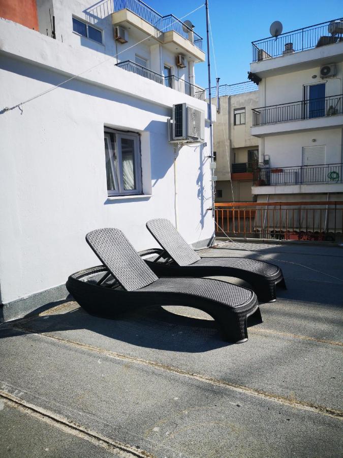 Explore Greece From Cozy City Centre Apartment Chalkís Buitenkant foto